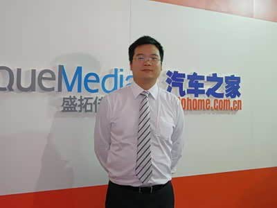 �ɶ���չ�Ի����������w��Ԫ�ؾ�������