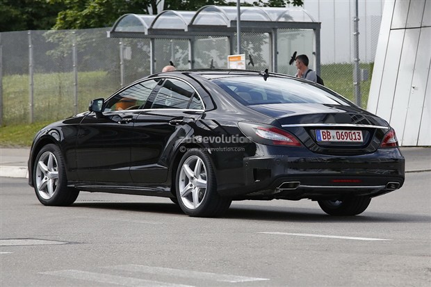 0t v6发动机的cls400车型,用来替代目前在售的cls350车型.