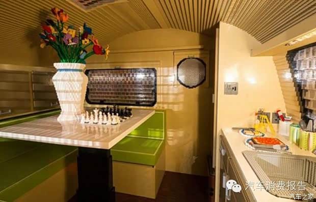 【说客】21 万块乐高拼房车!破吉尼斯世界纪录_汽车之家