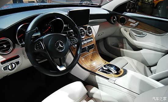 【说客】要面子更要里子,上海车展豪车内饰比
