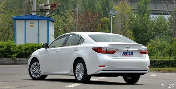 【说客】雷克萨斯ES200威胁了谁?