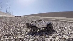 Jeep仿真模型攀爬车视频